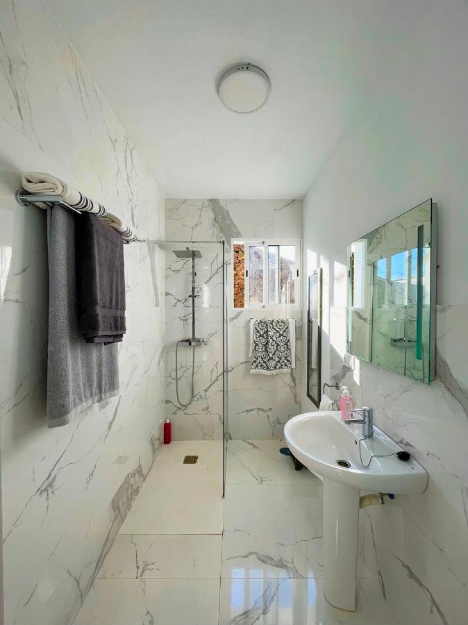 El Coso Lodge & Workation Zalamea la Real エクステリア 写真