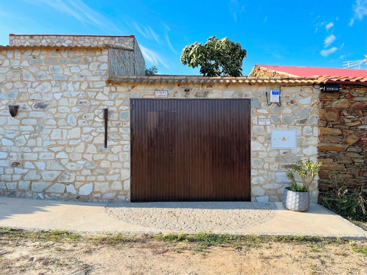 El Coso Lodge & Workation Zalamea la Real エクステリア 写真