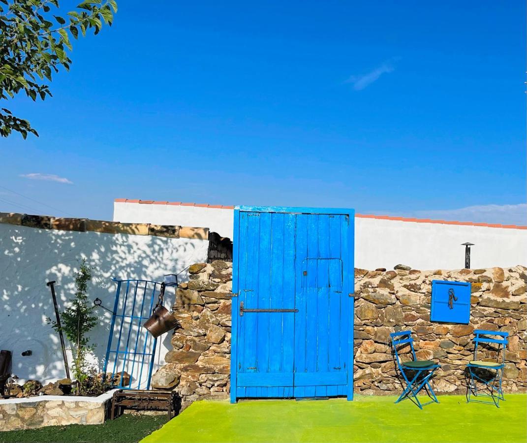 El Coso Lodge & Workation Zalamea la Real エクステリア 写真
